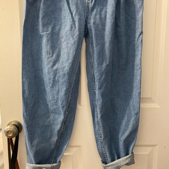 Urban Outfitters BDG High Waisted Mom Jeans - Picture 3 of 4
